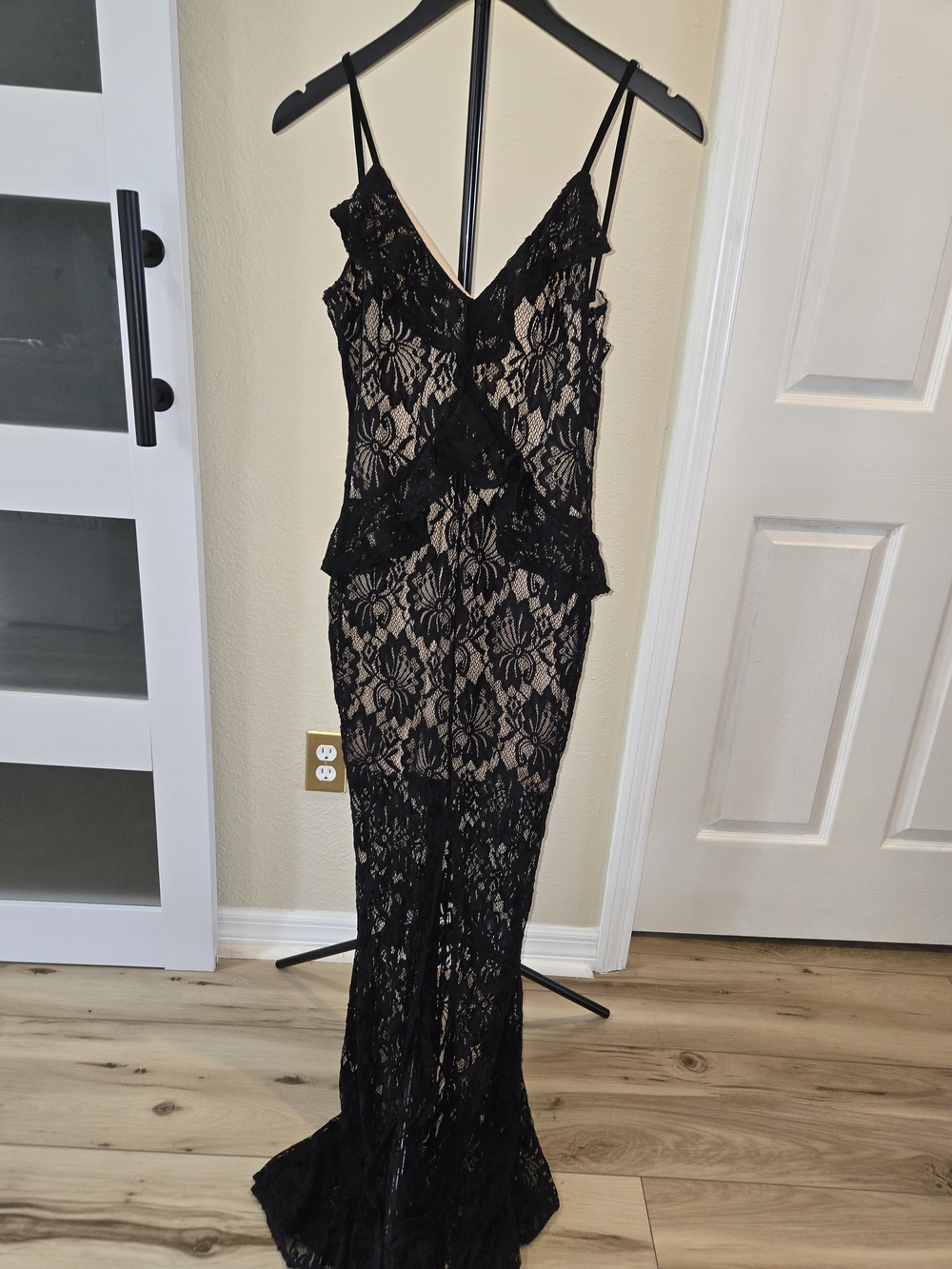privy Black Lace Maxi Dress